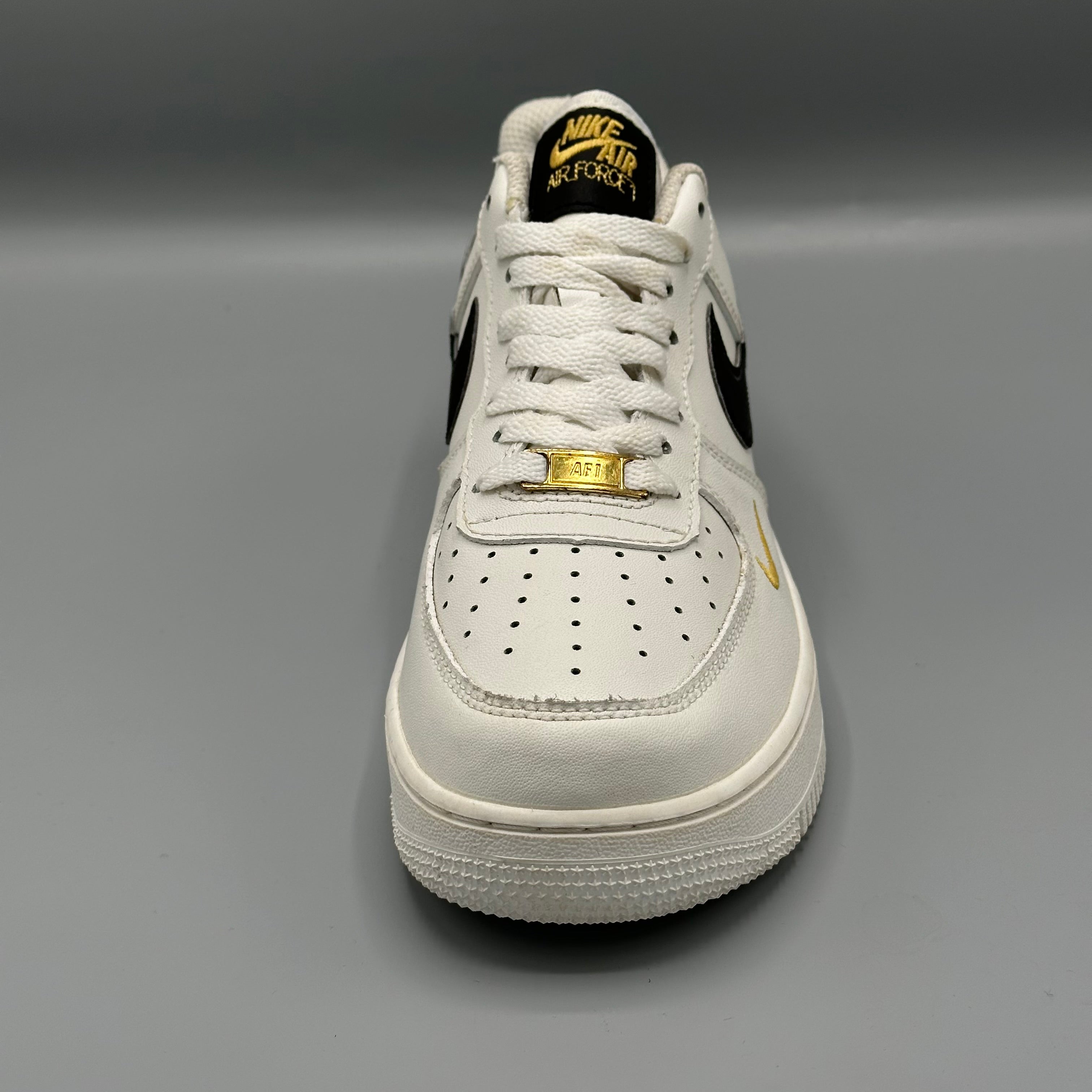 NIKE AIR FORCE 1 '07 ESSENTIAL