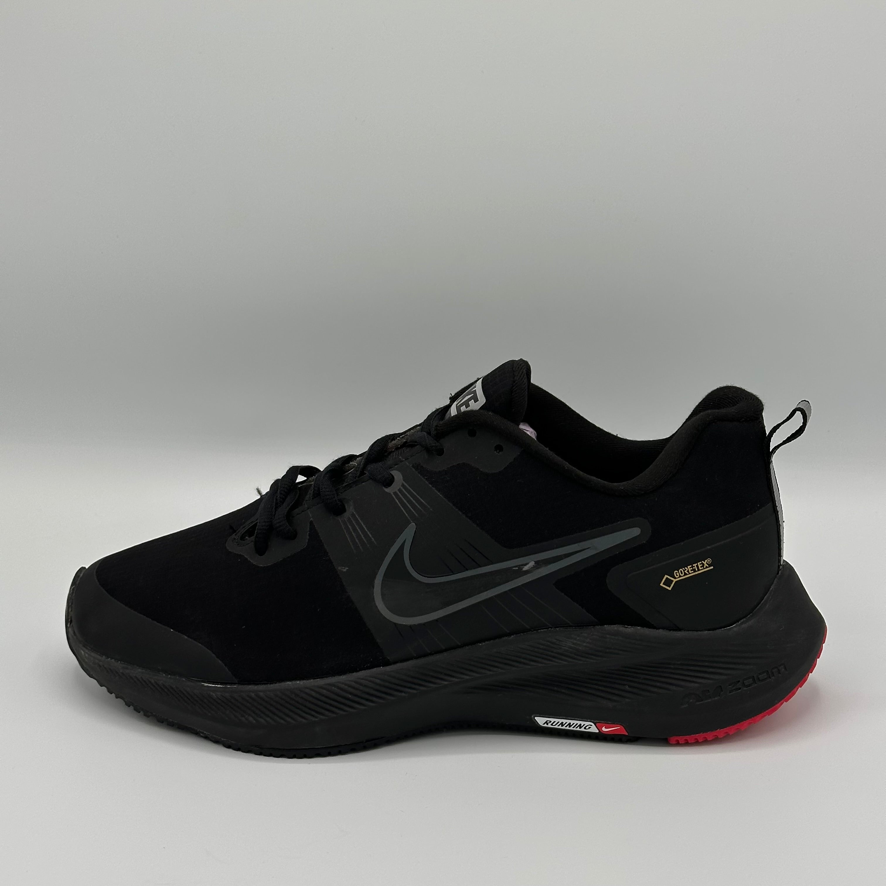 NIKE AIR ZOOM PEGASUS SHIELD