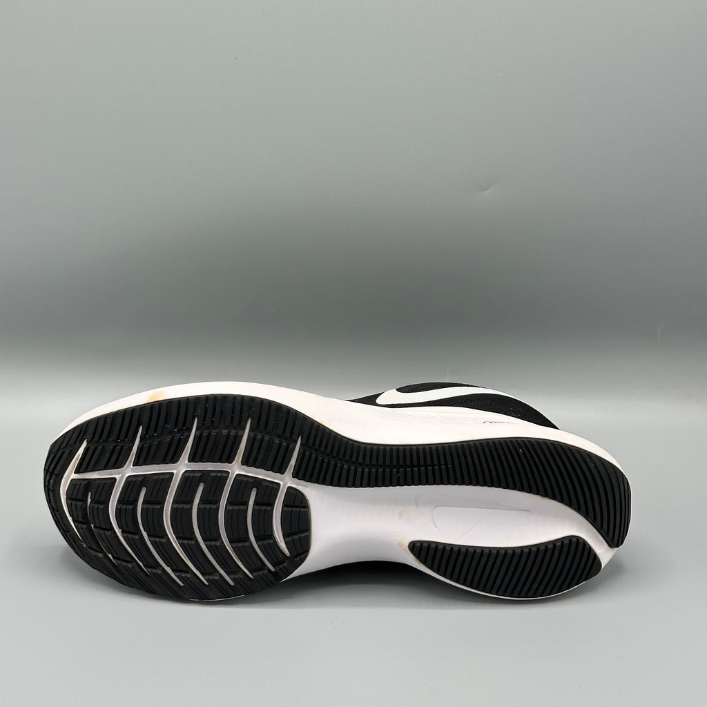 NIKE ZOOM WINFLO 4