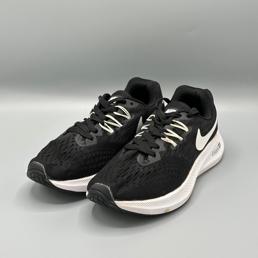 NIKE ZOOM WINFLO 4